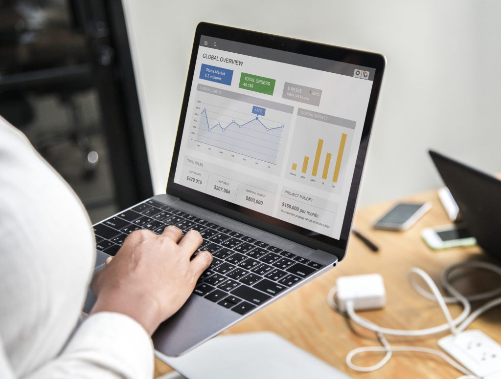 businesswoman-working-laptop-scaled