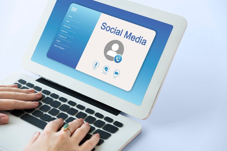 Manage Social Media Accounts for Businesses