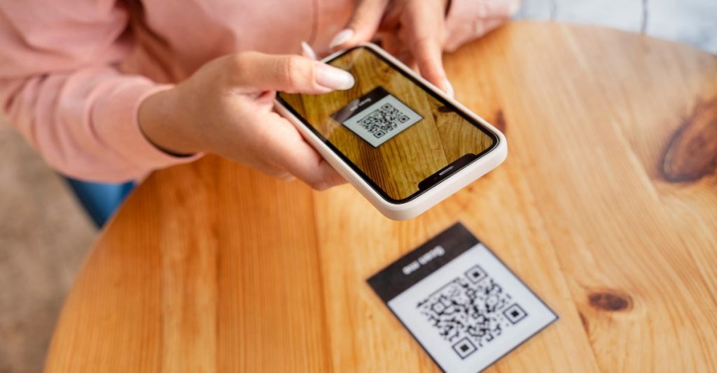 5 Sebab DuitNow QR Meningkatkan Aksesibiliti Pembayaran di Perniagaan Anda